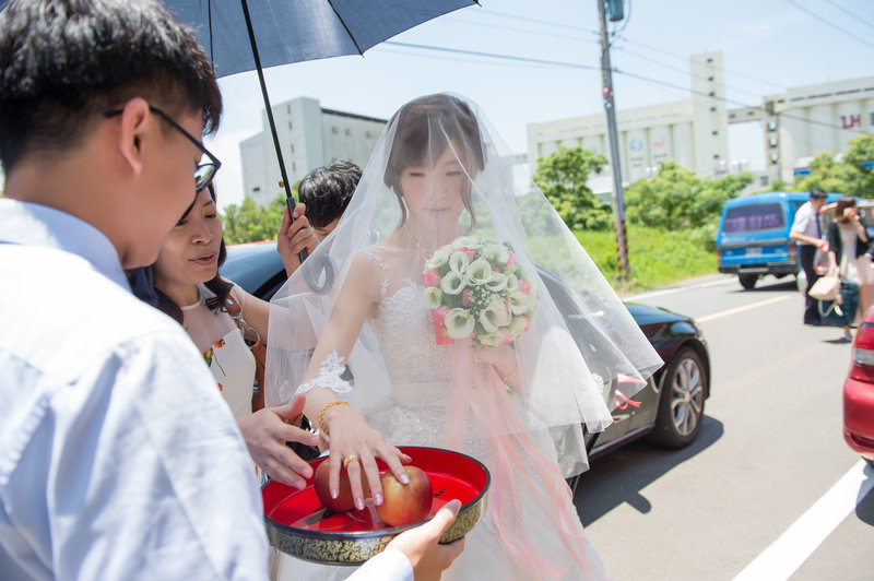 婚俗,迎娶,米篩,黑傘,婚禮